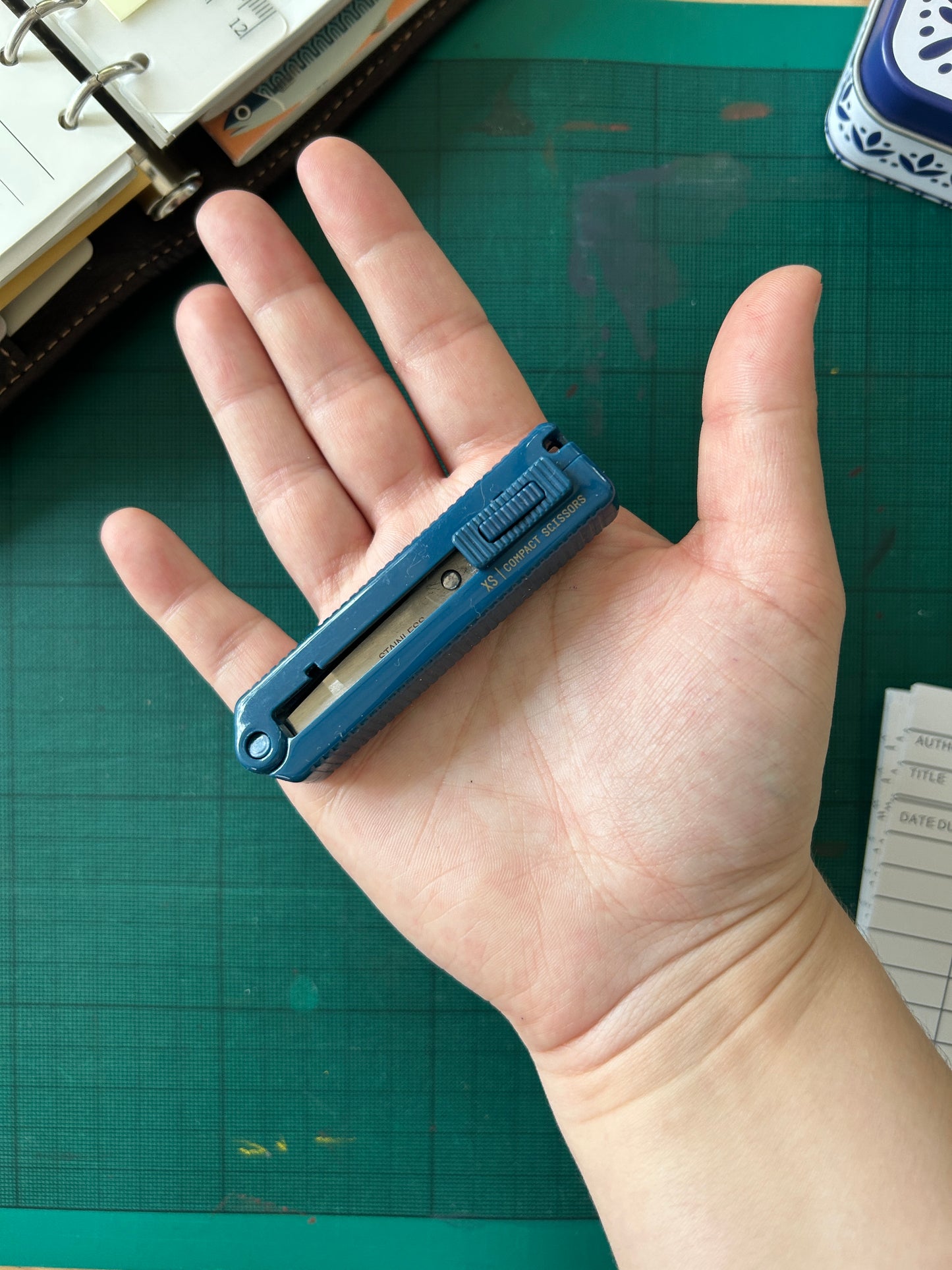 Midori Compact Scissors