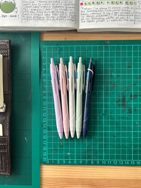 Uni Jetstream single colour pen (0.5mm)